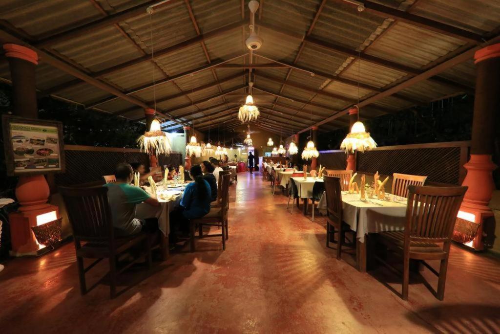 Sundaras Resort Ltd Dambulla Exterior photo